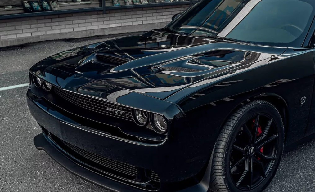 Paint Correction Black Hellcat